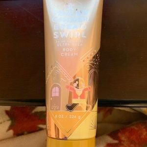 Bath and Body Works spiced gingerbread